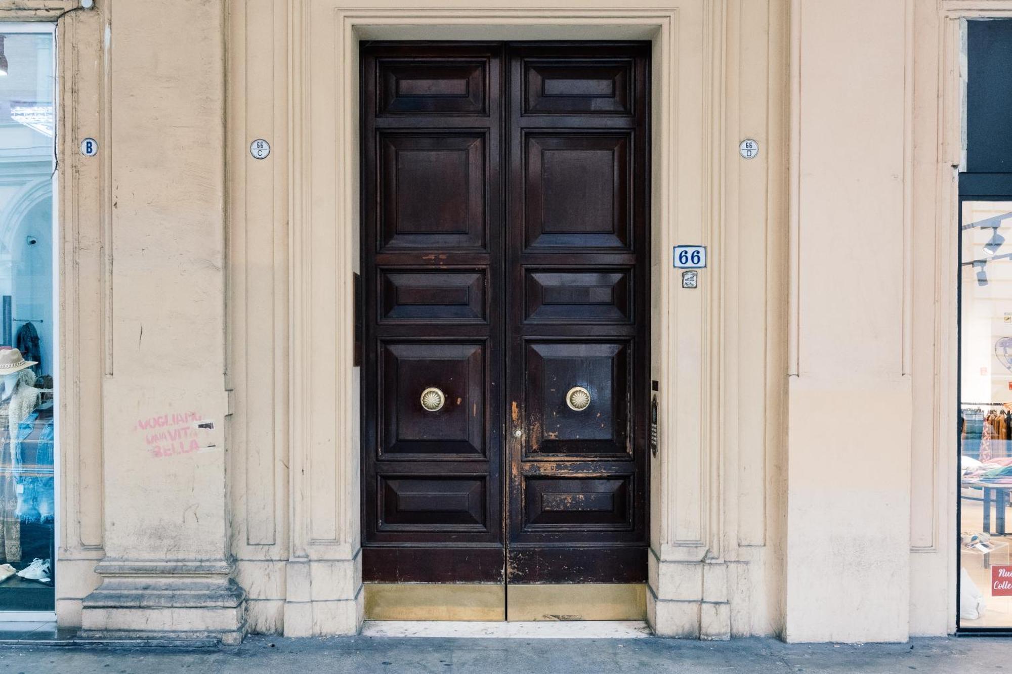 Indipendenza Mansion City Centre Болонья Екстер'єр фото